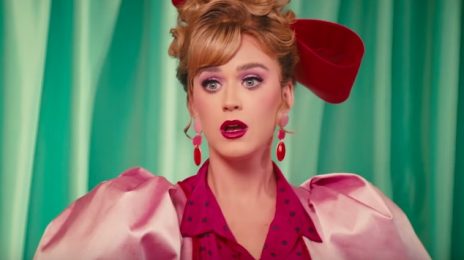 New Video: Katy Perry - 'Small Talk'
