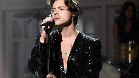 Harry Styles Earns Third Multi-Platinum Album With His Self-Titled Debut
