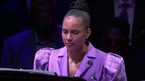Alicia Keys Performs Beethoven's 'Moonlight Sonata' At Kobe Bryant's Memorial [Video]