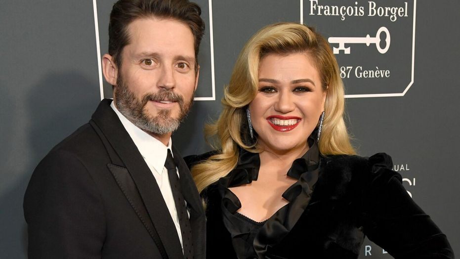 Kelly Clarkson's Ex-Husband Brandon Blackstock Ordered To Repay Her $2. ...