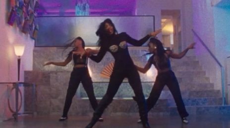 Kelly Rowland Dances Up A Storm As 80s Diva Sandra In 'I Get It' Music Video ['Bad Hair' Movie Soundtrack]