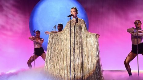 Watch:  Dua Lipa Rocks 'Graham Norton Show' with 'Levitating' Live!