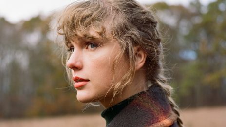 Taylor Swift Premieres At #1 With 'Evermore' On Billboard 200 / Sells Over 1 Million Worldwide