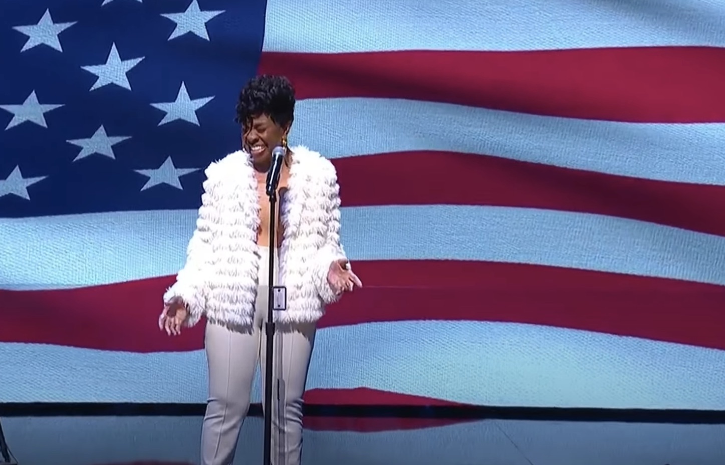 Watch Gladys Knight Performs US National Anthem At NBA AllStar Game