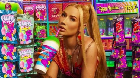 'Rigged As F*ck'!:  Iggy Azalea Slams YouTube For Allegedly Limiting Views of Her New 'Sip It' Music Video