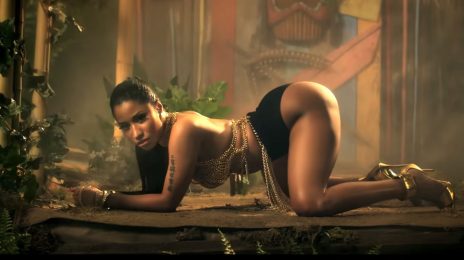 Nicki Minaj Makes History As 'Anaconda' Music Video Hits 1 Billion Views