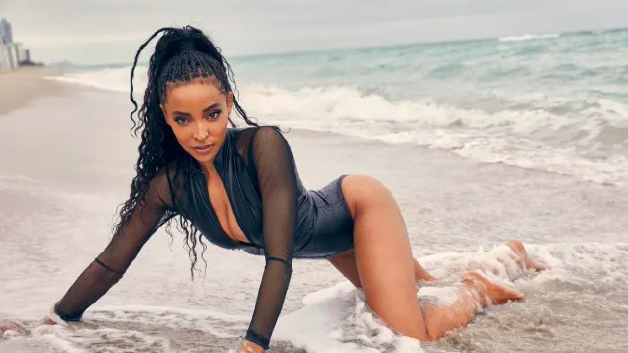 Tinashe Sizzles For Sports Illustrated's Swimsuit 2021 Issue - That Grape  Juice