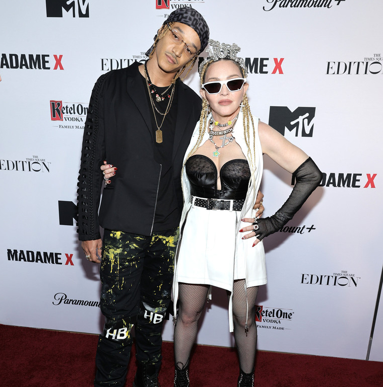 Hot Shots: Madonna Turns Heads at Premiere of 'Madame X' Documentary ...