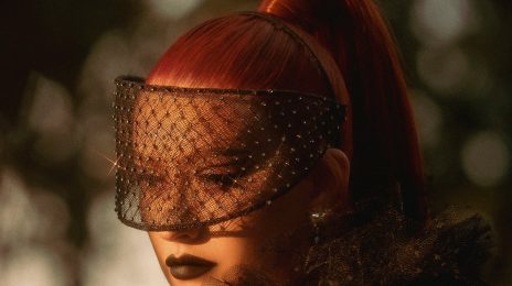Christina Aguilera to Perform 'Pa Mis Muchachas' at Latin GRAMMYs 2021