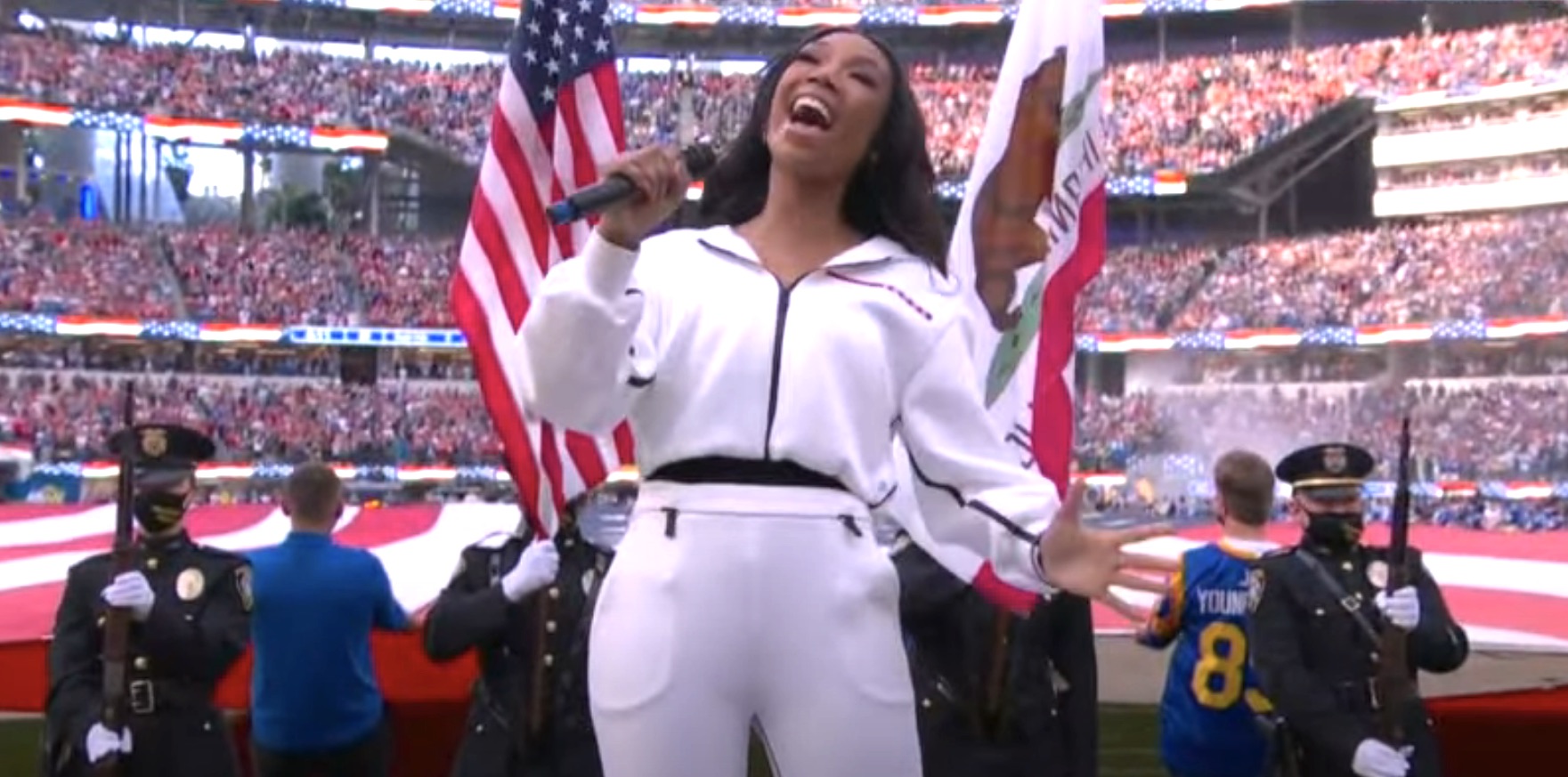 Watch Brandy WOWS with US National Anthem at NFC Championship Game