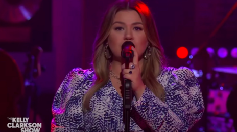 Watch: Kelly Clarkson Stuns With Cover Of Whitney Houston's 'Saving All My Love For You'
