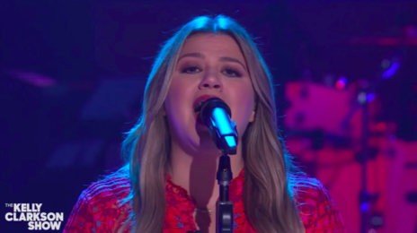 Watch: Kelly Clarkson Sizzles With Cover Of The Weeknd's 'Take My Breath'