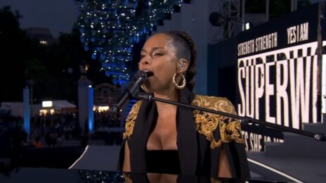 Alicia Keys Performs Epic Set at The Queen's Platinum Jubilee at the Palace [Video]