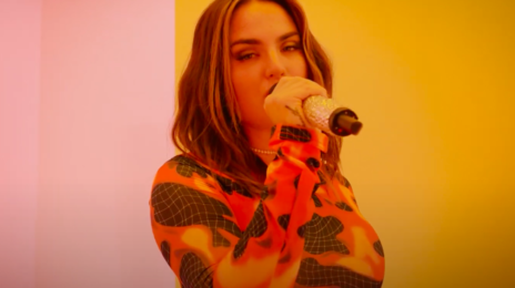 Watch: JoJo Dazzles With Live Performance of 'Feel Alright'