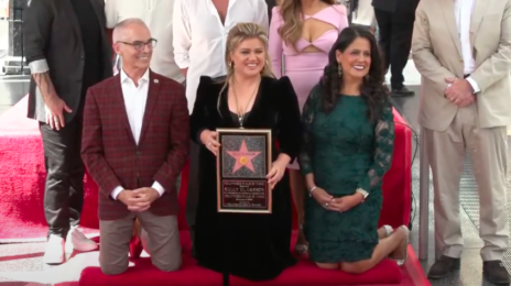 Watch: Kelly Clarkson Receives Star on Hollywood Walk of Fame