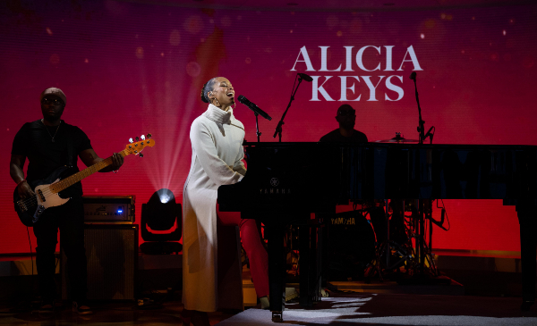 Did You Miss It? Alicia Keys Rocked ‘TODAY’ With ‘Please Come Home for Christmas,’ ‘Ave Maria,’ ‘Fallin,’ & More [Watch]