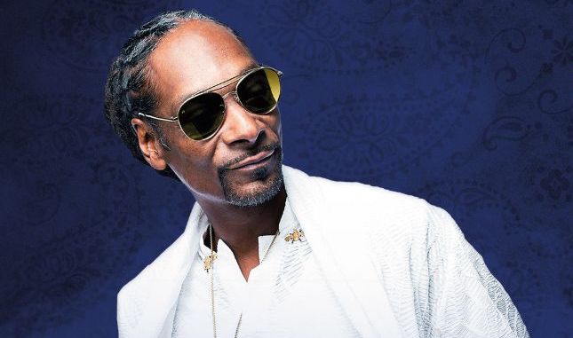 Snoop Dogg Announces He’s “Giving Up Smoke”