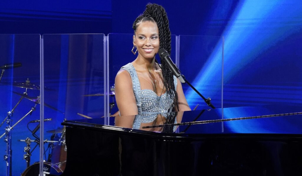 Watch: Alicia Keys Performs on ‘GMA’ Ahead of Summer Tour Kickoff