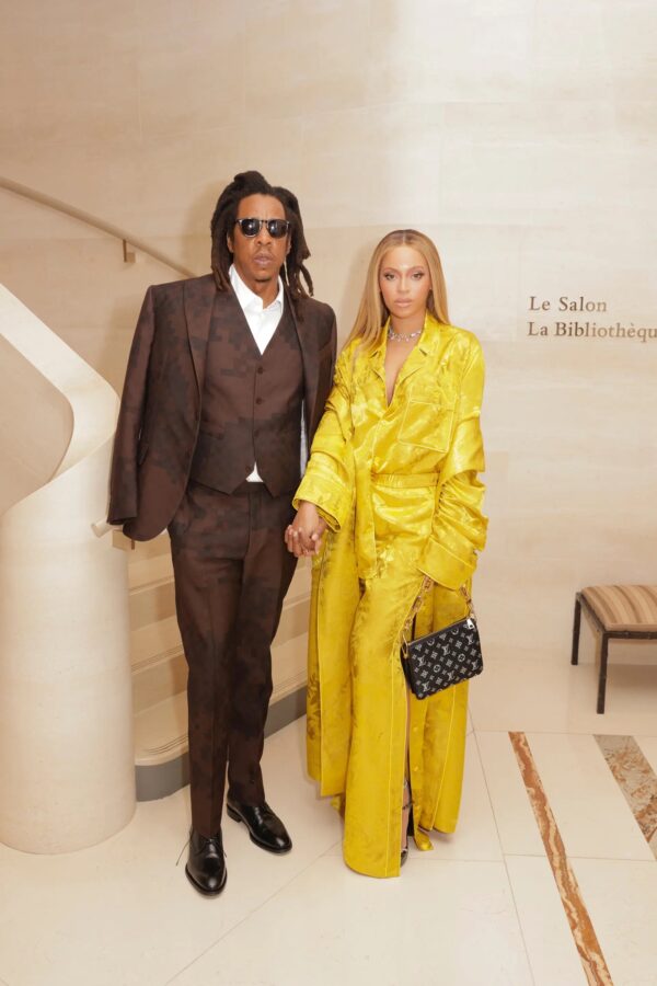 Beyonce, Kelly Rowland, & JAY-Z Style & Profile in Paris - That Grape Juice