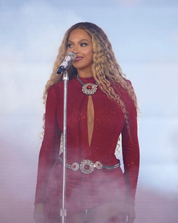 Beyonce BLAZES Nashville at Latest 'Renaissance World Tour' Show - That ...