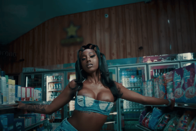 New Video: Flo Milli – ‘Fruit Loop’