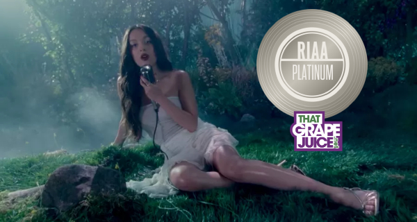 Hot 100: Olivia Rodrigo Made History As ‘Vampire’ Hit #1 the Same Day It Was Certified Platinum