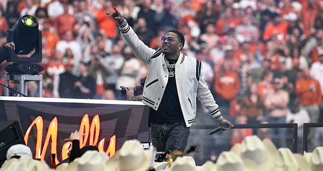 Watch: Nelly Rocked the Big 12 Football Championship Game’s Halftime Show with ‘Hot in Herre’ & More Live