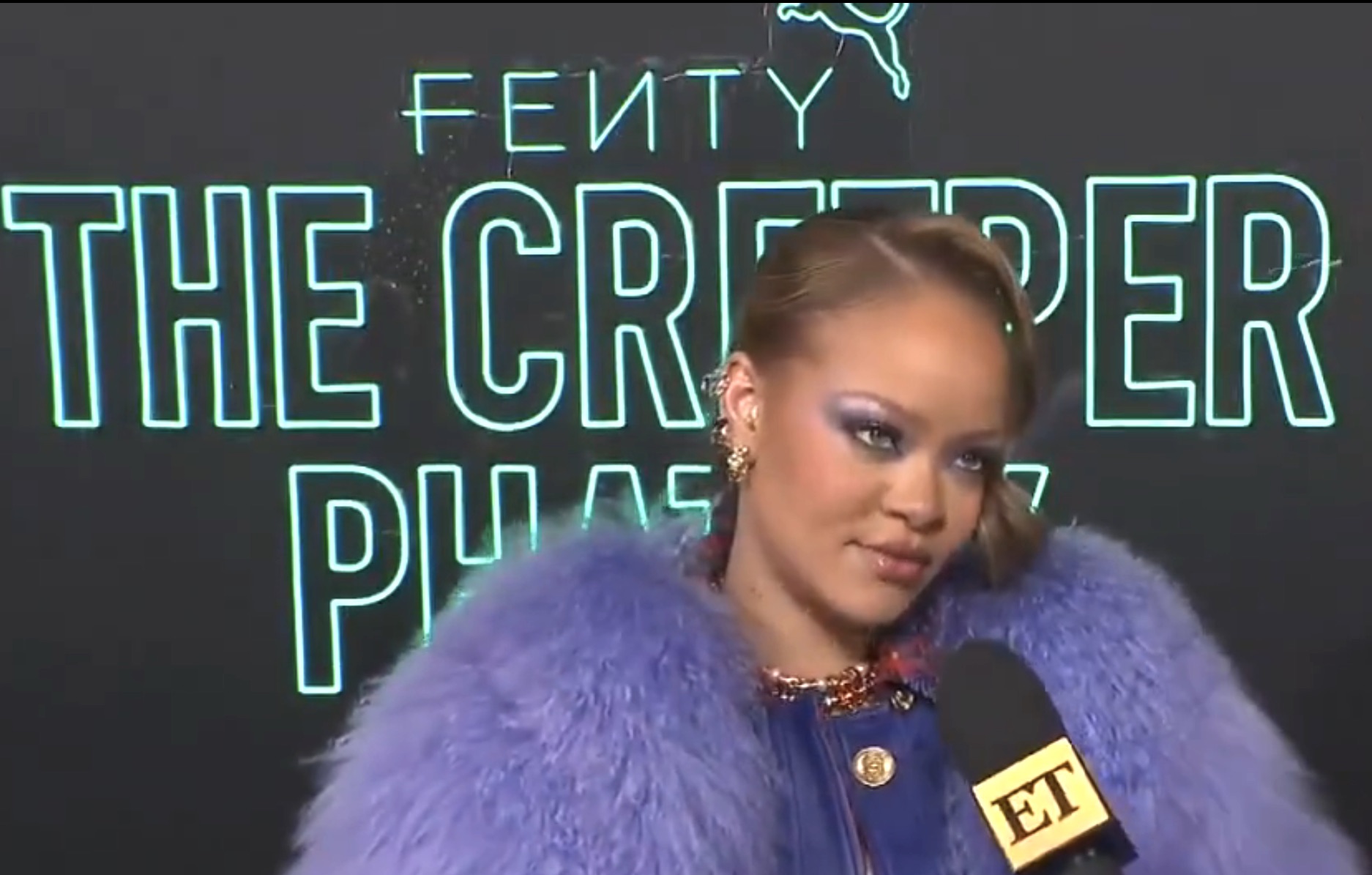Rihanna Performs On 'Saturday Night Live' - That Grape Juice