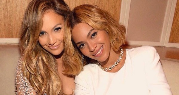Jennifer Lopez Congratulates Beyonce on iHeartRadio’s Innovator Award