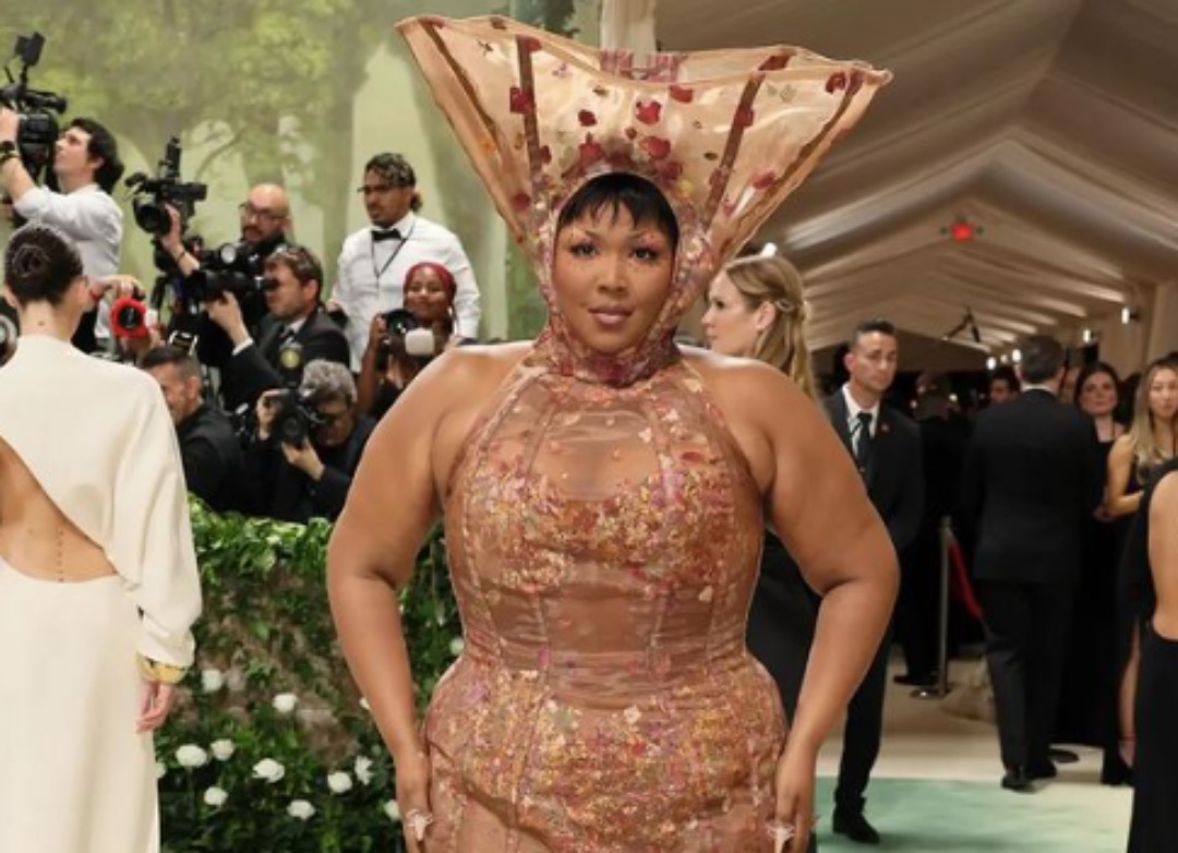 Lizzo Says It’s ‘Fatphobic’ If She’s Not On MET Gala’s Best Dressed List