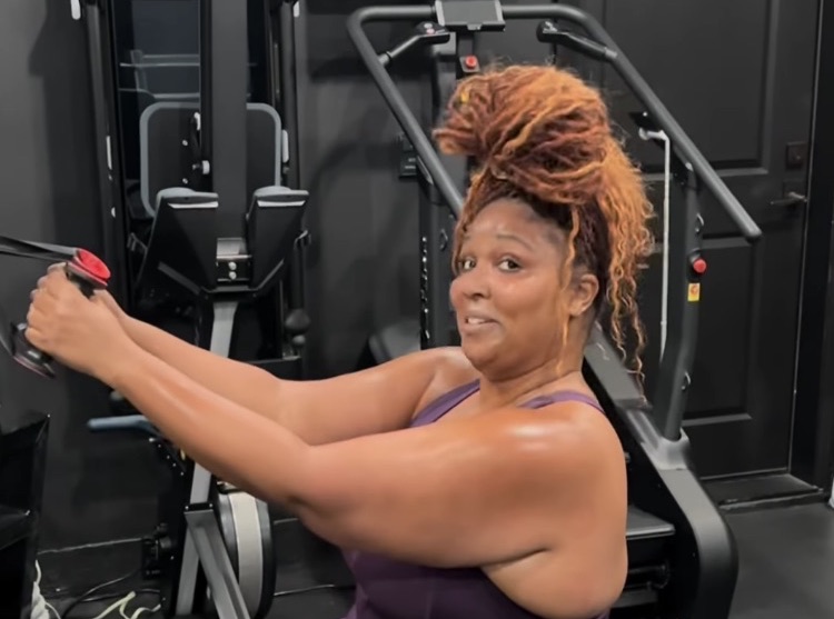 Lizzo Unveils Striking Weight Loss in New Gym Video