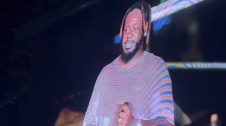 T-Pain Forced to STOP Show After Fans Threw BEER at Him: "I’m Not Obligated to Stay"