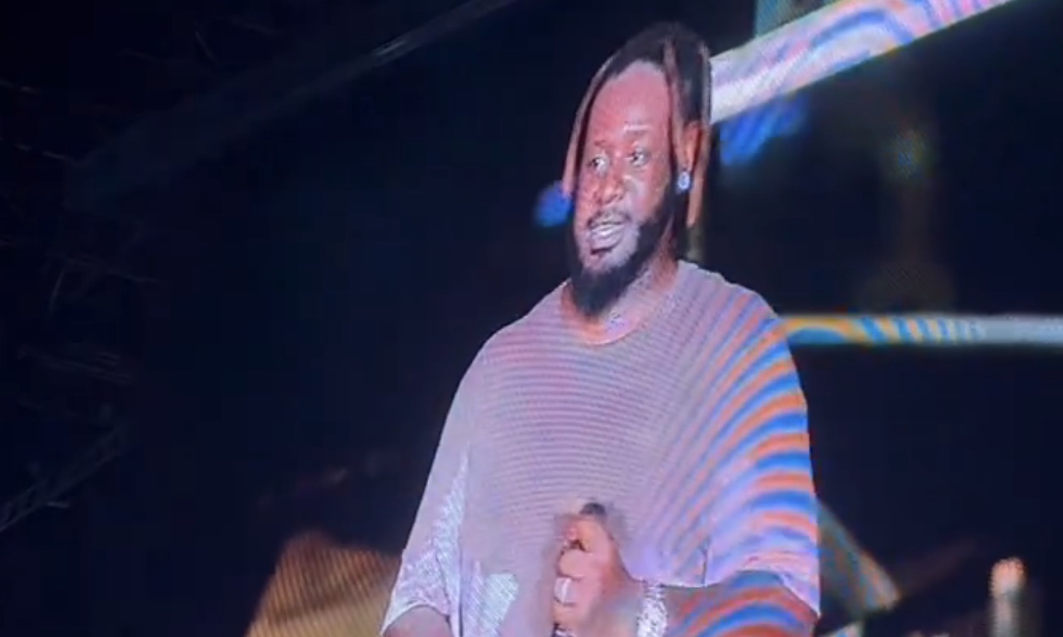 T-Pain Forced to STOP Show After Fans Threw BEER at Him: “I’m Not Obligated to Stay”