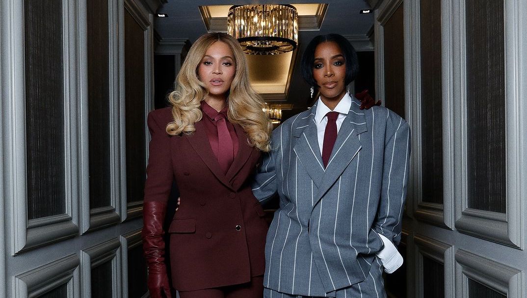 Beyonce & Kelly Rowland STUN at Angie Beyince’s Birthday