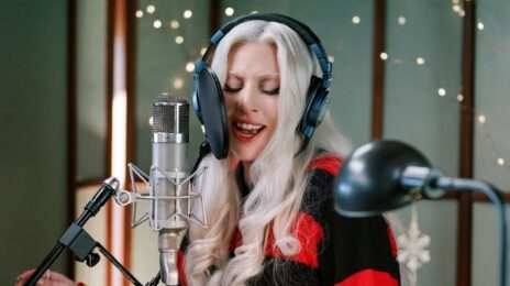 New Song; Lady Gaga - 'Santa Claus is Coming to Town'