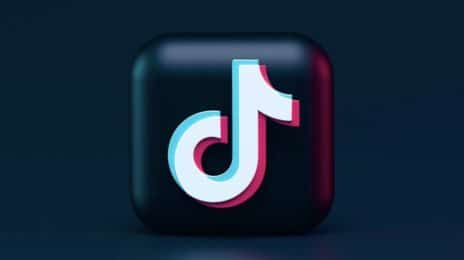 TikTok RETURNS to US Users Less Than 24 Hours After Ban, Donald Trump Thanked