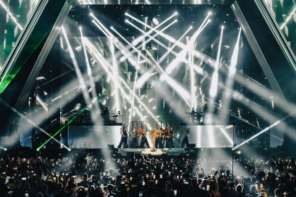 Jennifer Lopez Rocks Saudi Arabia