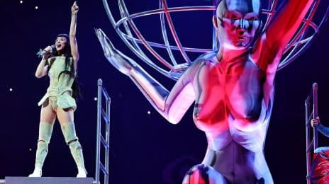 Katy Perry Kicks Off the 'Lifetimes Tour' in Mexico / Teases New 'KP7' Album Era