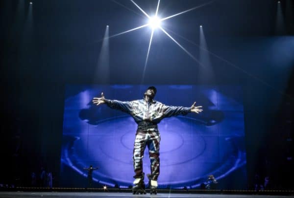 Review: Usher's Epic 'Past, Present, Future' Tour Thrills
