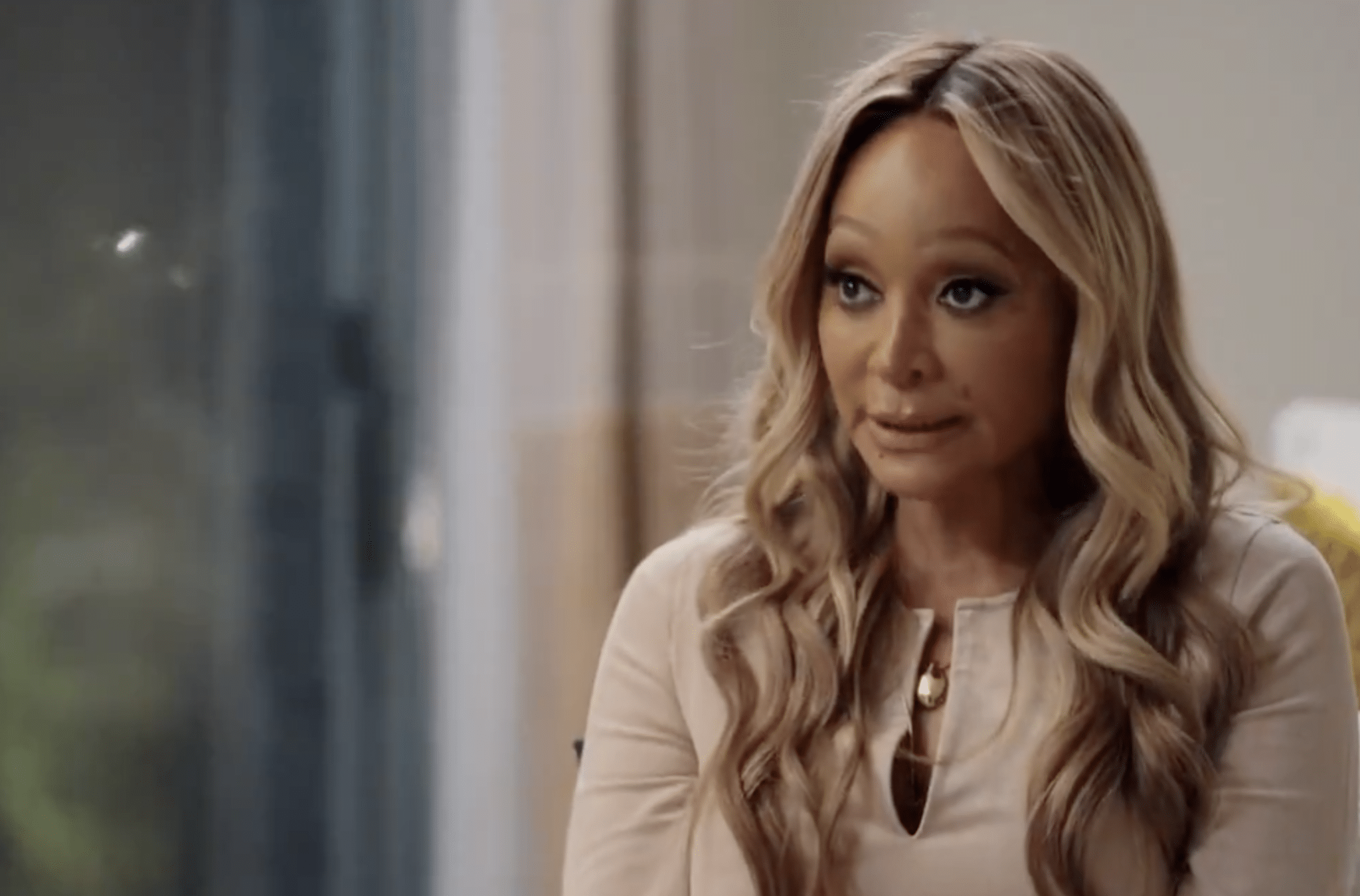 Karen Huger Admits to Alcohol & Prescription Drug Addictions, Say They Led to Prison