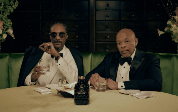 Snoop Dogg and Dr Dre team up with Applebees for Still G.I.N