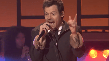 Harry Styles Rocks SNL with 'Dance No More' & 'Coming Up Roses'