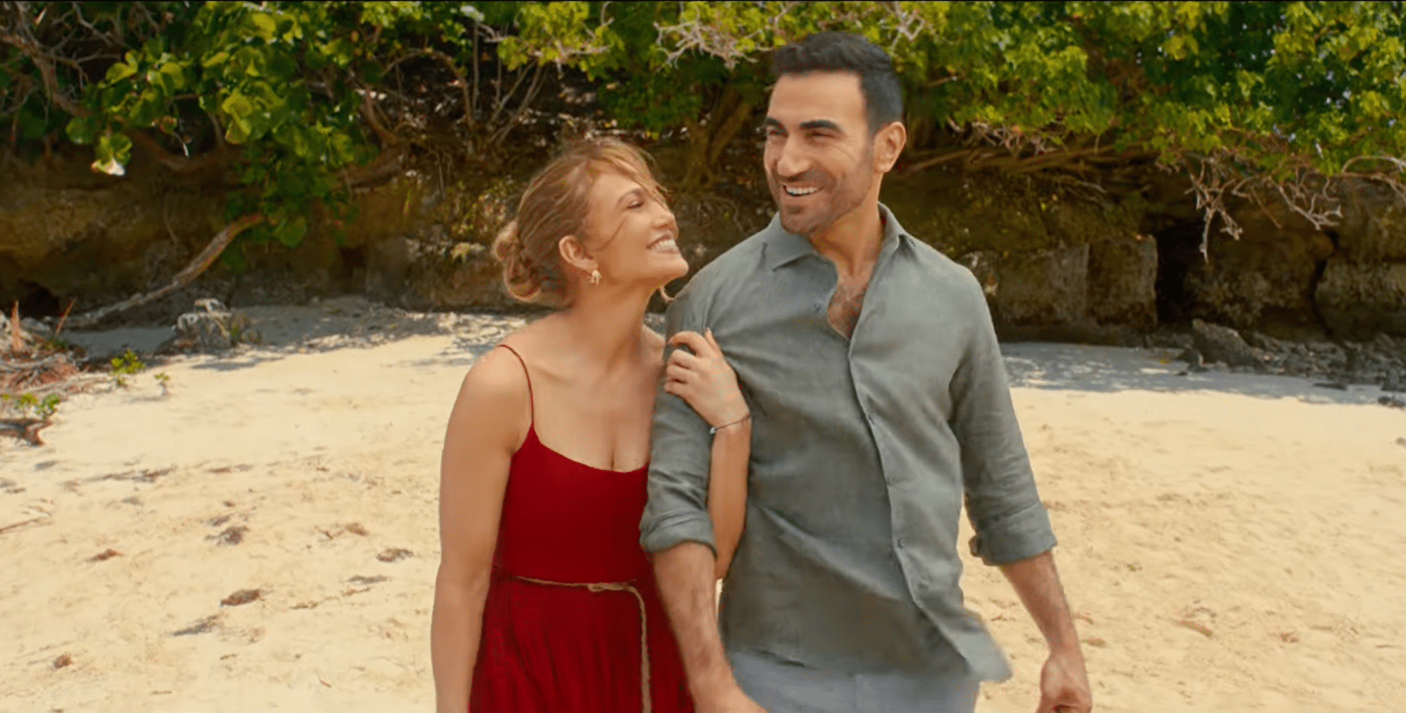 Movie Trailer: ‘Office Romance’ [Starring Jennifer Lopez]