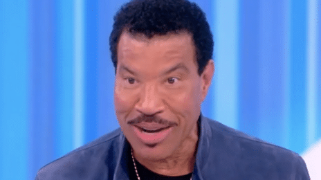 Lionel Richie Postpones Shows After Falling Ill On Stage During Tour Opener