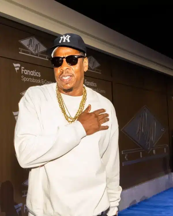 Jay-Z Welcomes Justin Bieber, Megan Thee Stallion & Sports Royalty to Star-Studded 40/40 Club