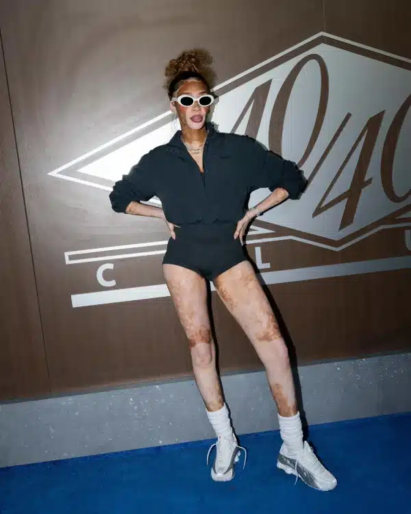 Jay-Z Welcomes Justin Bieber, Megan Thee Stallion & Sports Royalty to Star-Studded 40/40 Club