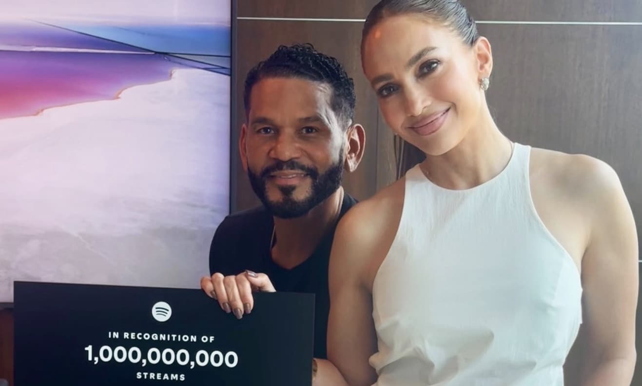 Jennifer Lopez’s ‘On The Floor’ Hits 1 BILLION Streams on Spotify, Honored with Plaque