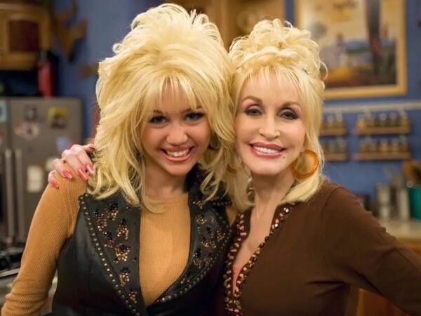 Miley Cyrus tribute to Dolly Parton