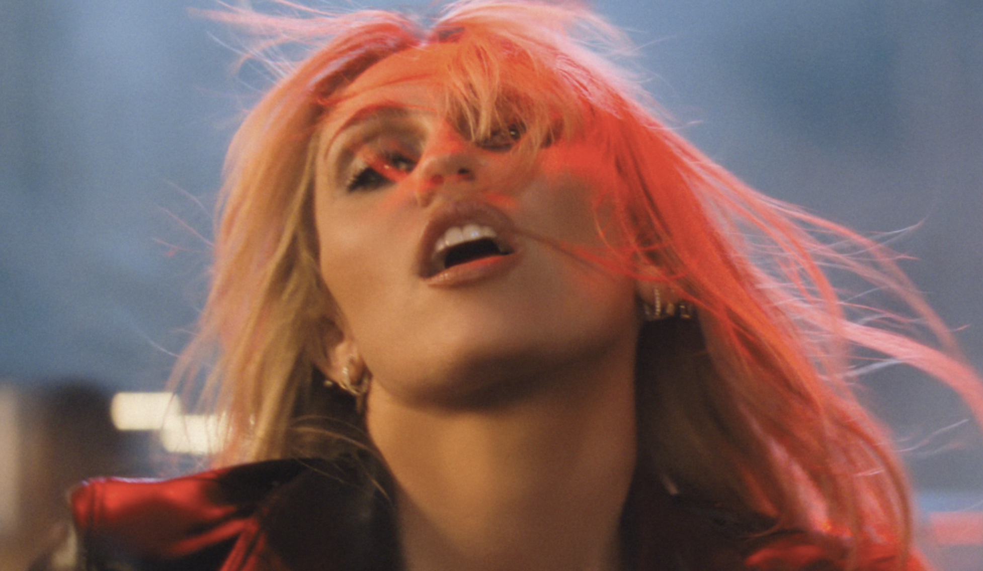 Billboard 200: Miley Cyrus’ ‘Bass Persuades’ Album Debuts at #1