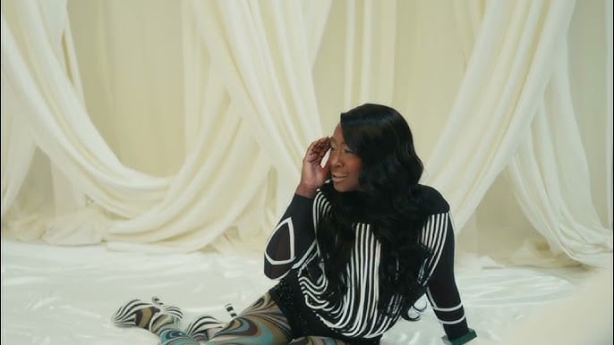 New Videos: Tweet – ‘Love Again’ & ‘Toot Toot’